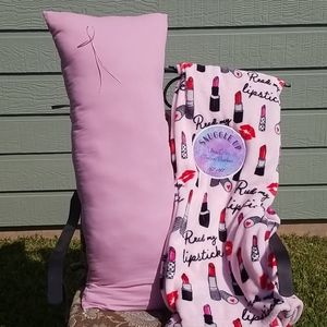 Snuggle Up Cozy Pink Throw Blanket